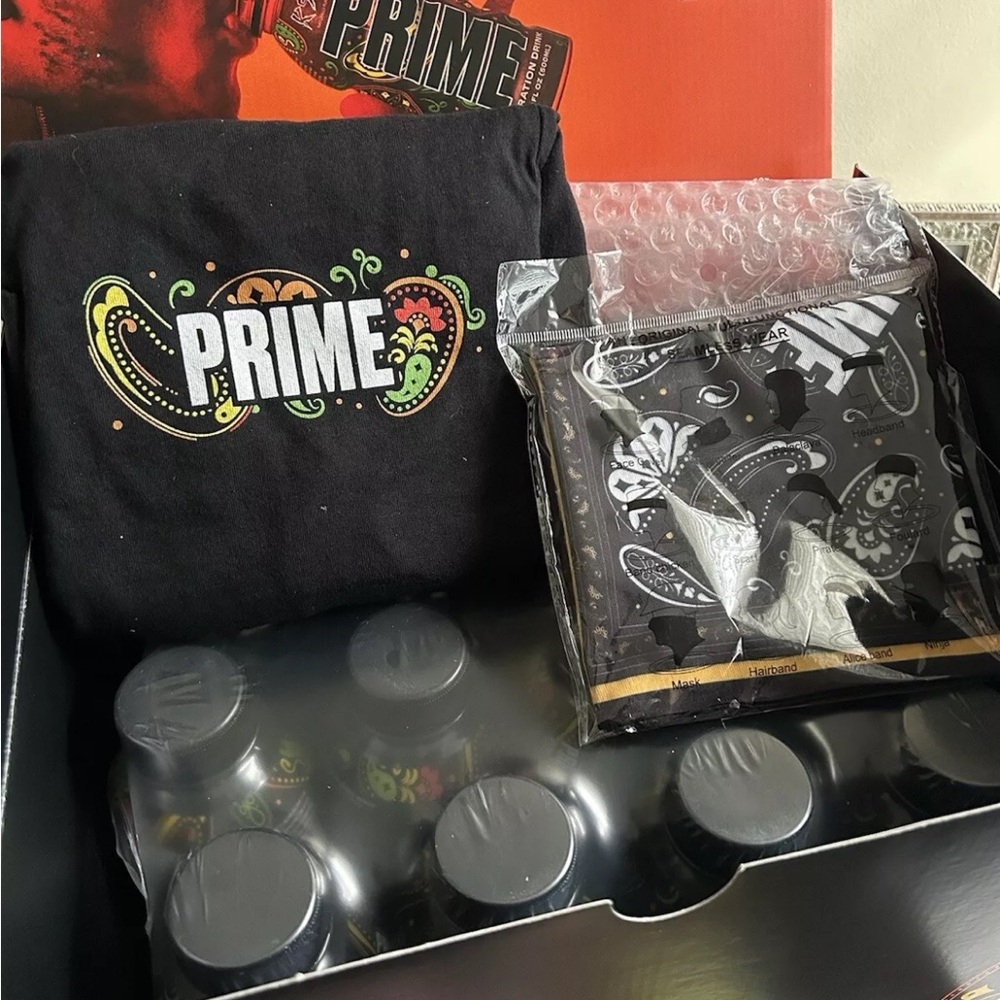 Prime medium Black T-Shirt and Accessories Set